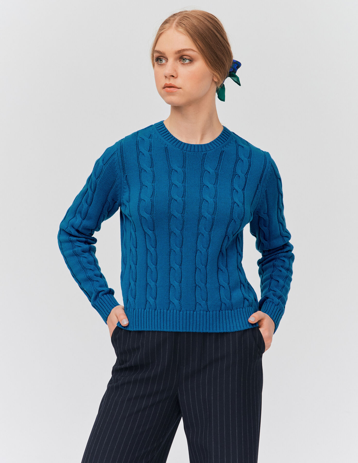 Pull torsadé uni