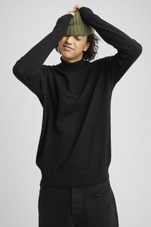 Pull col roulé