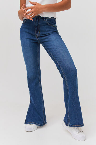 Jean flare à fentes