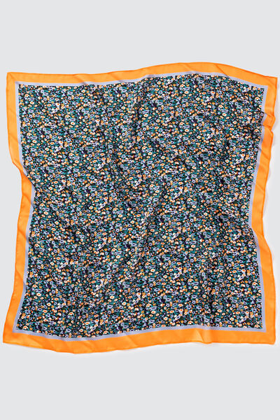 Foulard satin imprimé fleuri