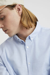 Chemise unie ajustée