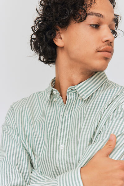 Chemise rayée coupe ajustée