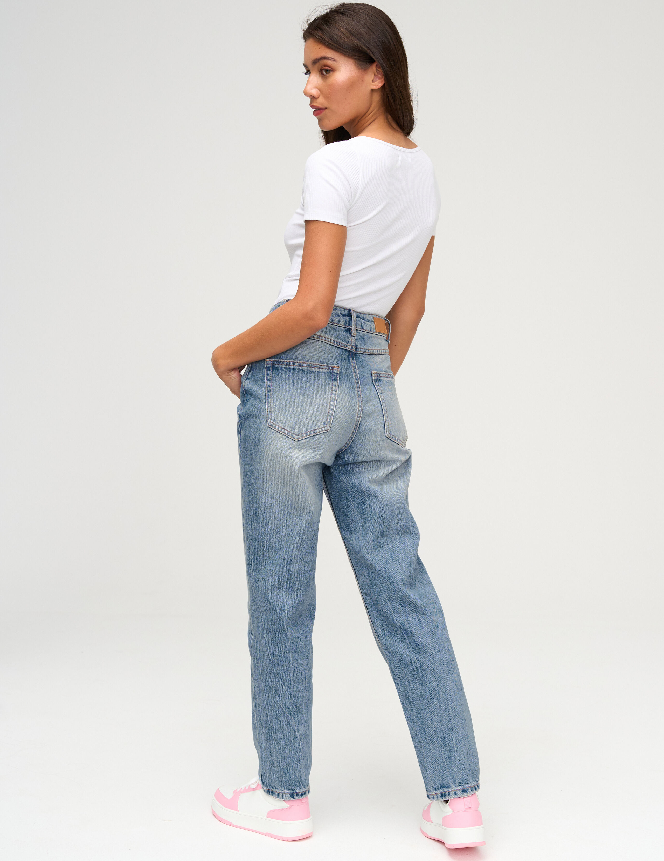 Bizzbee jean deals mom