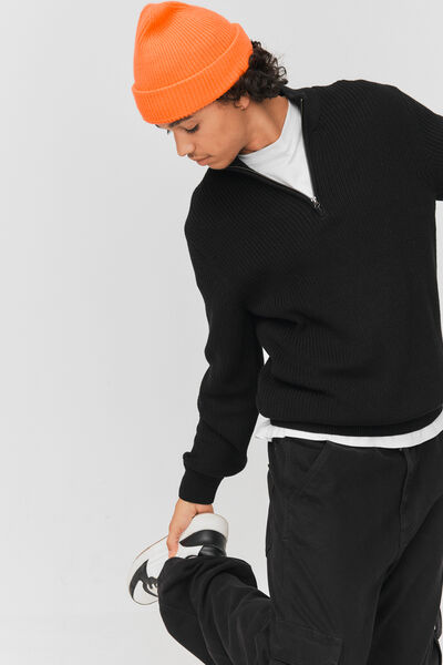 Pull avec col montant zippé