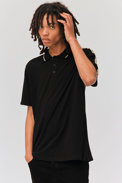 Polo à bandes contrastées