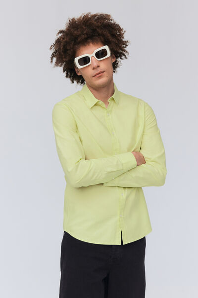Chemise unie coupe droite