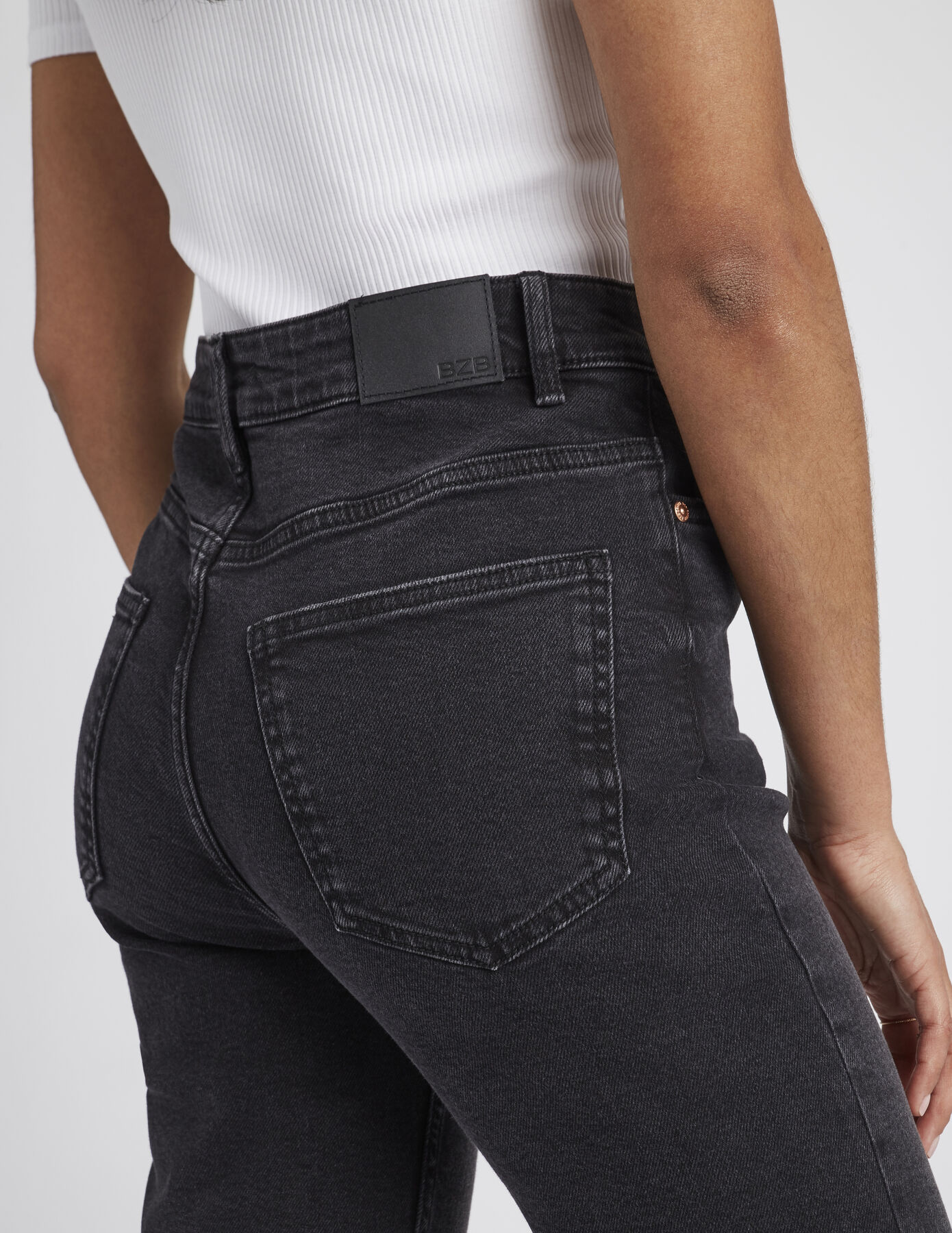 Jean mom fit