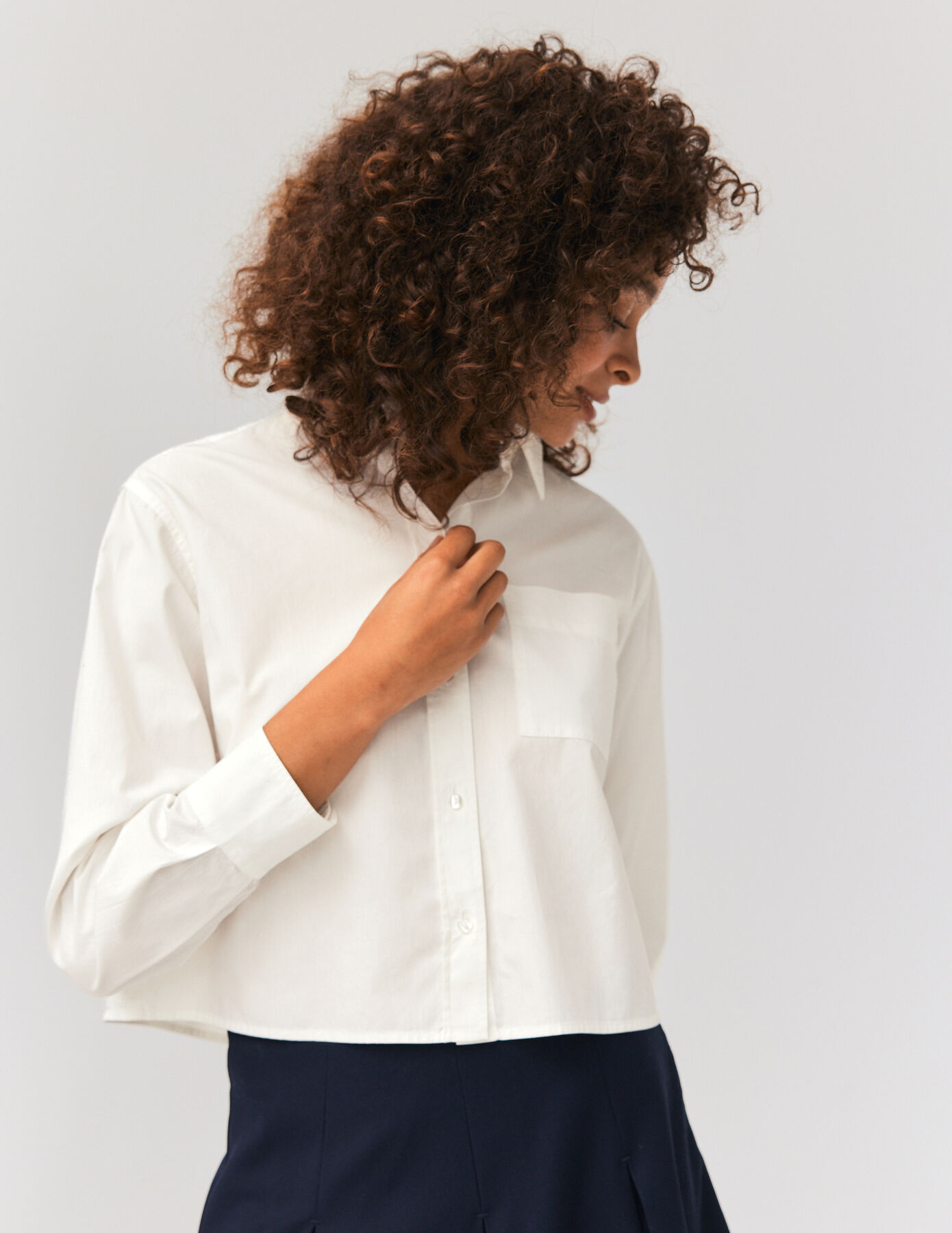 Chemise cropped unie