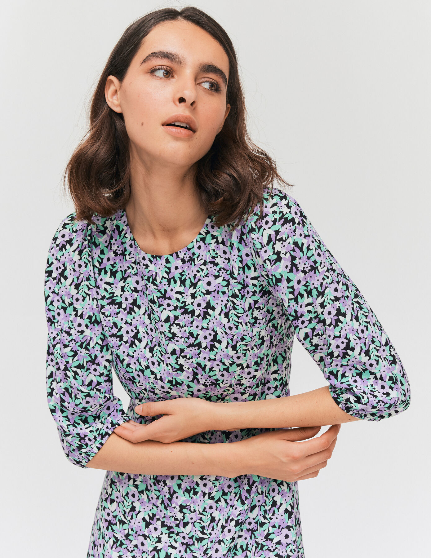 Robe courte imprimée dos ouvert