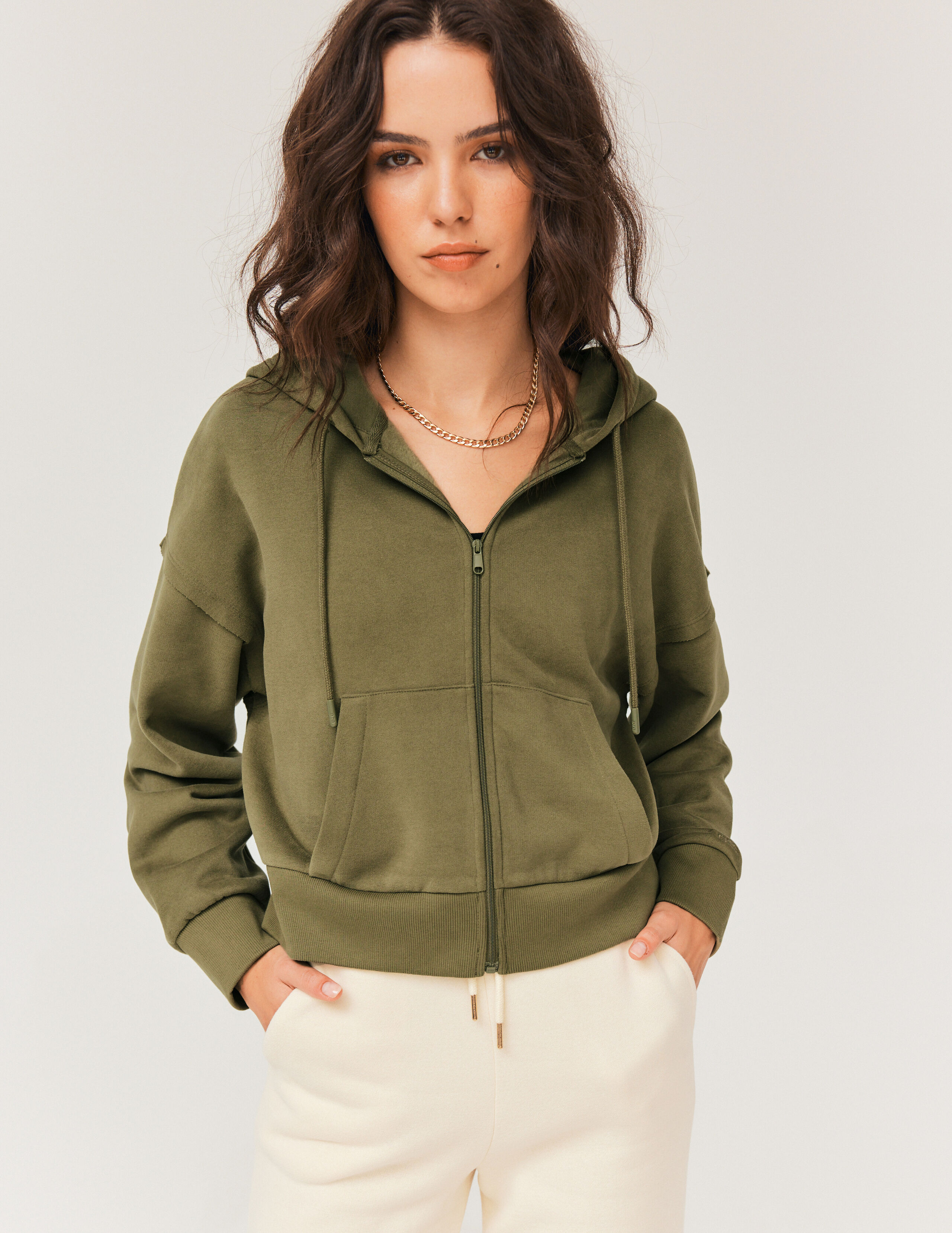 Sweat court zipp capuche Vert Kaki BZB