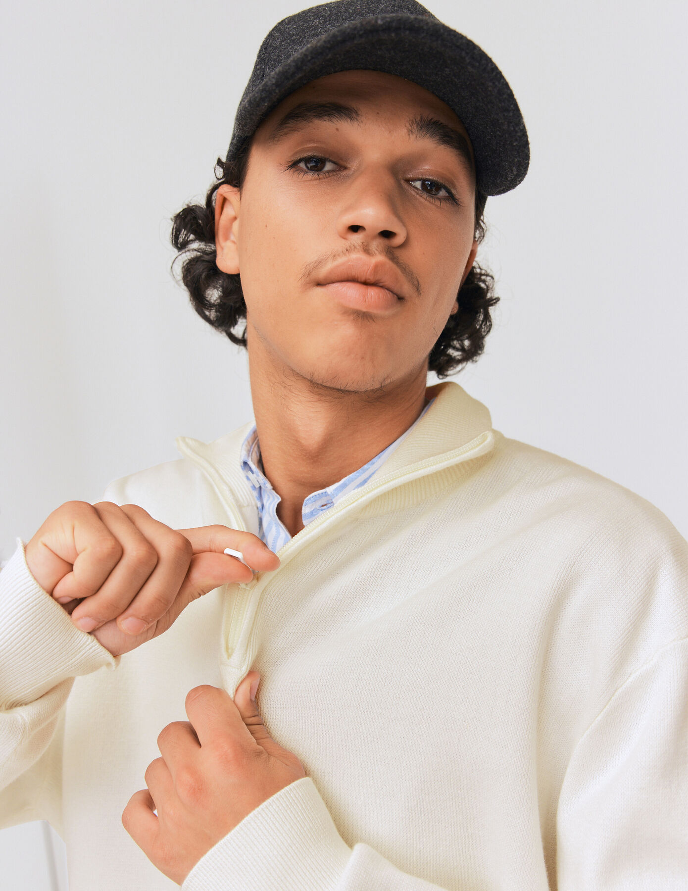 Pull col montant zippé