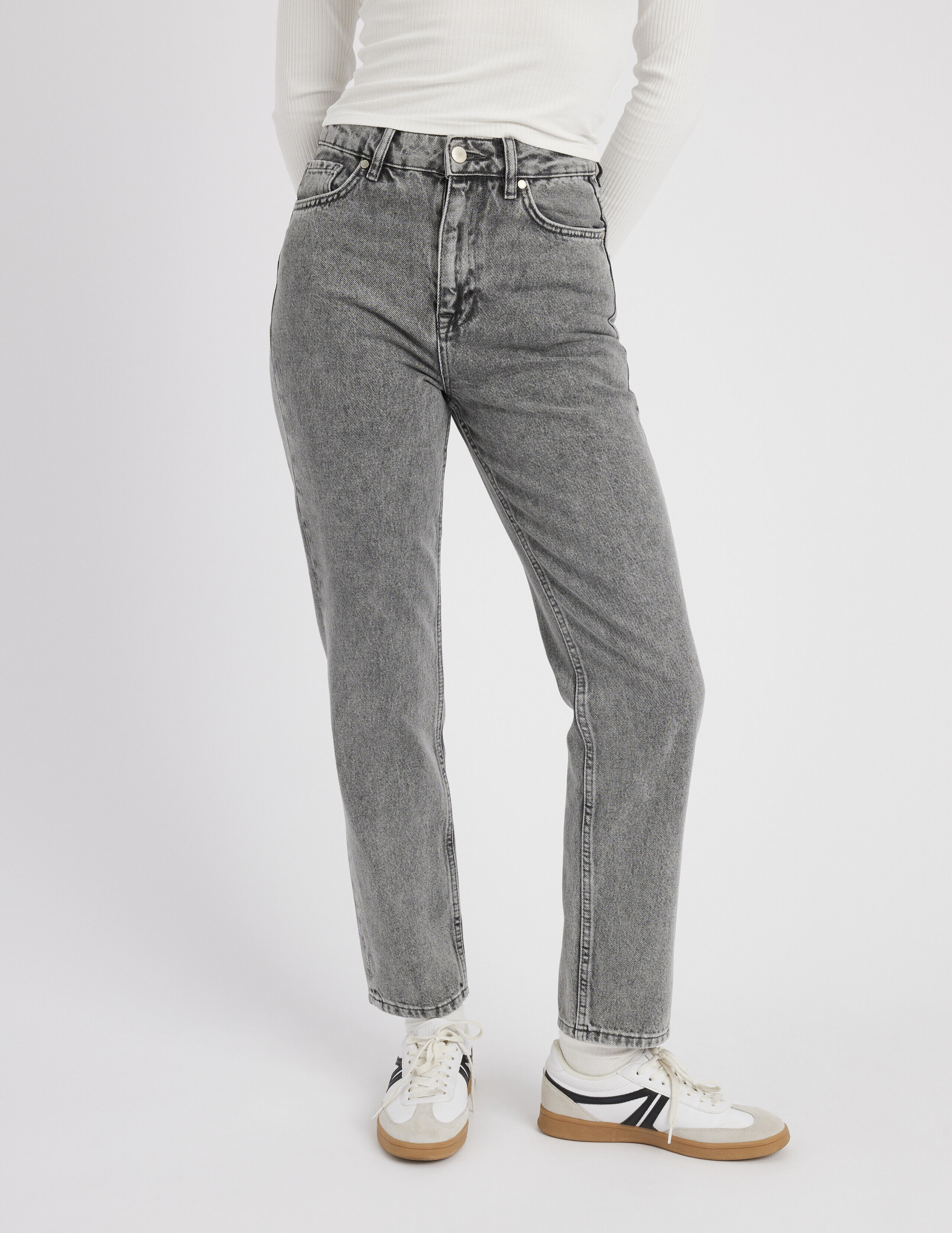 Bizzbee top jean mom