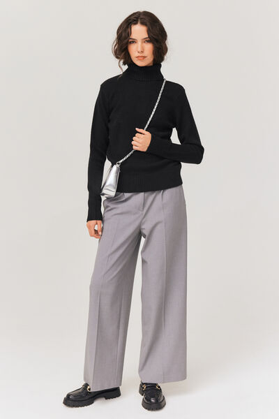 Pull col roulé uni