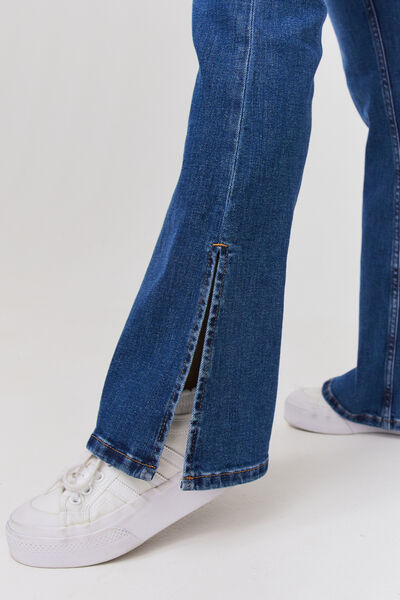 Jean flare à fentes