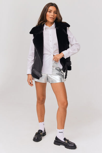 Short en tissu enduit