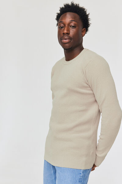 Pull touché velours