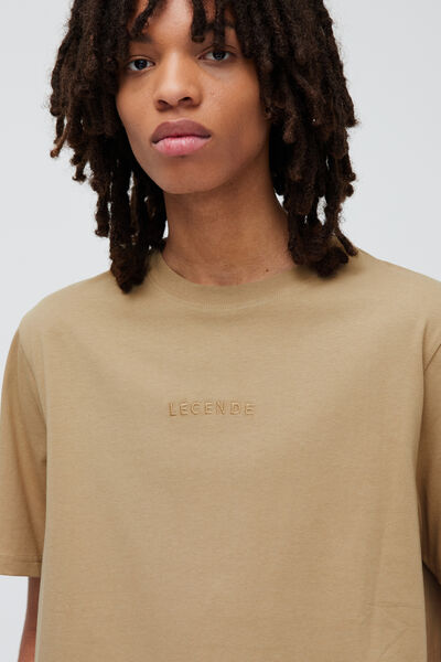 T-shirt brodé