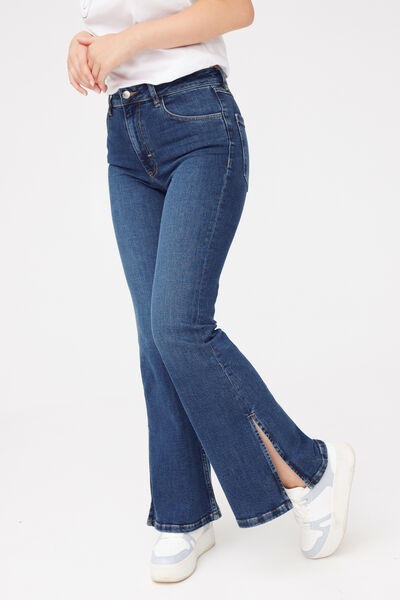 Jean flare à fentes