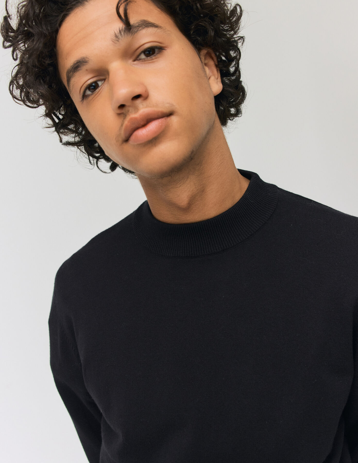 Pull col montant