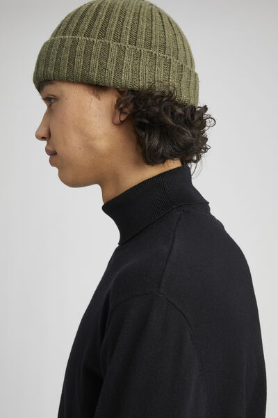 Pull col roulé