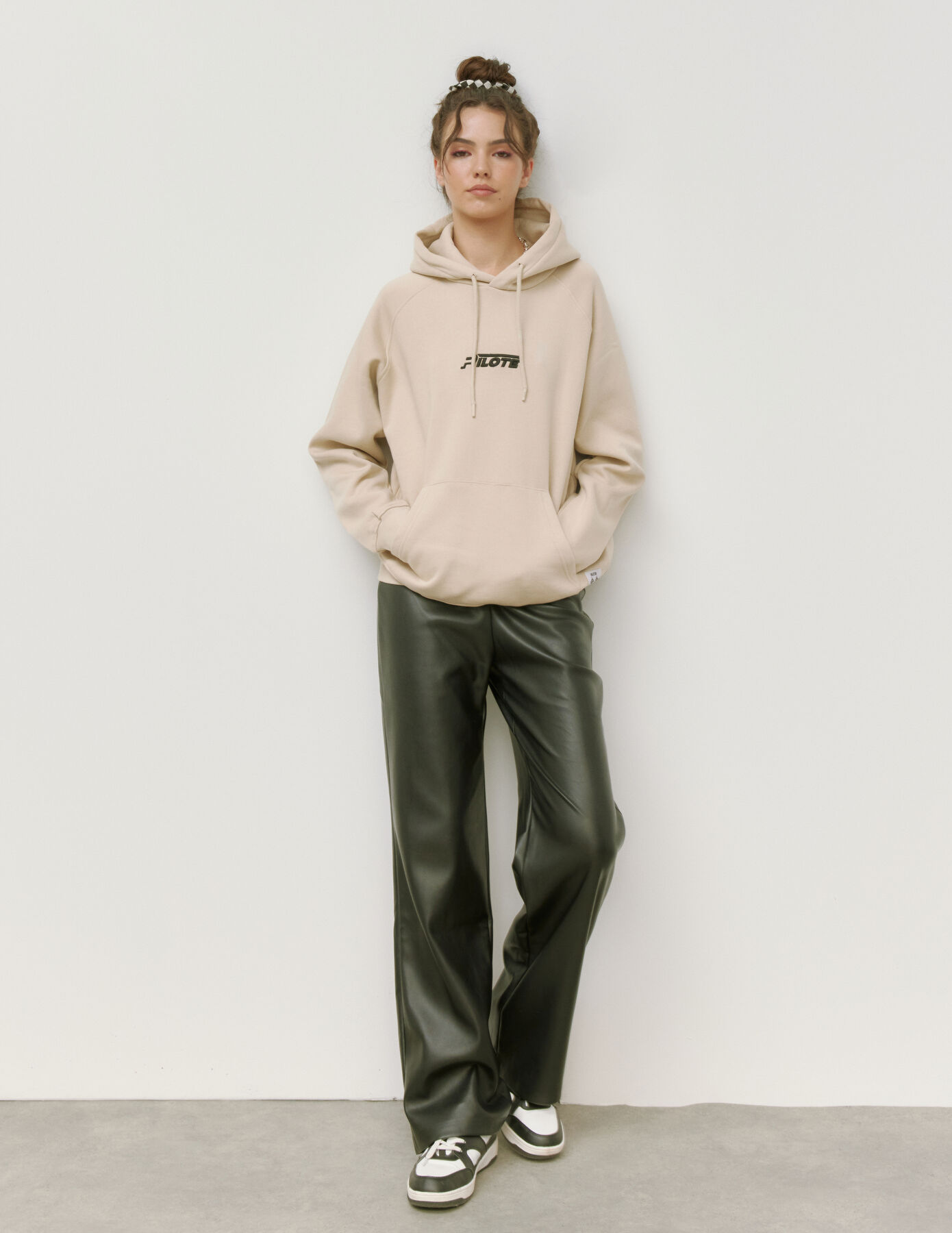 Pantalon en tissu enduit