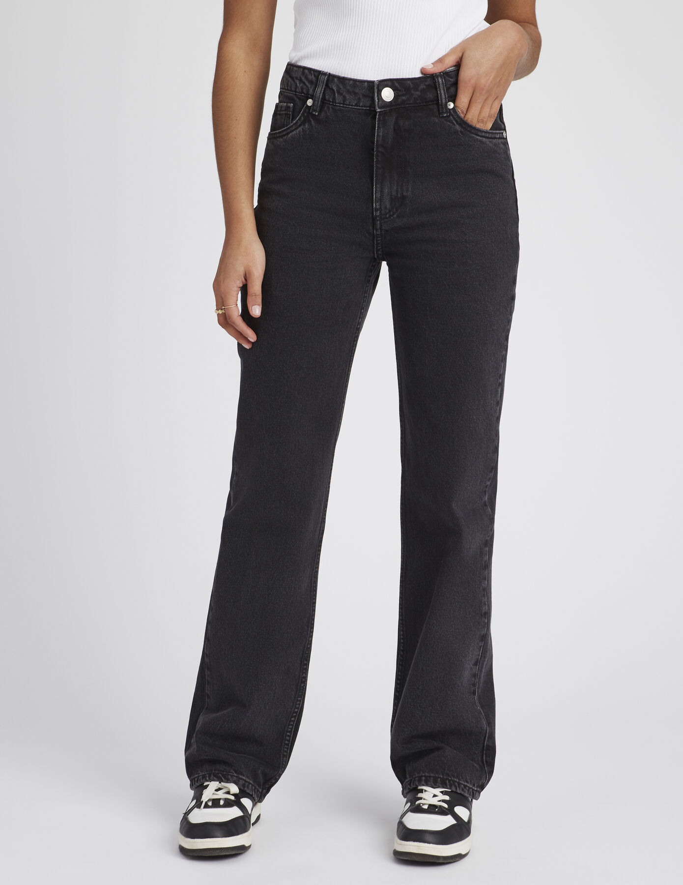 Jean straight