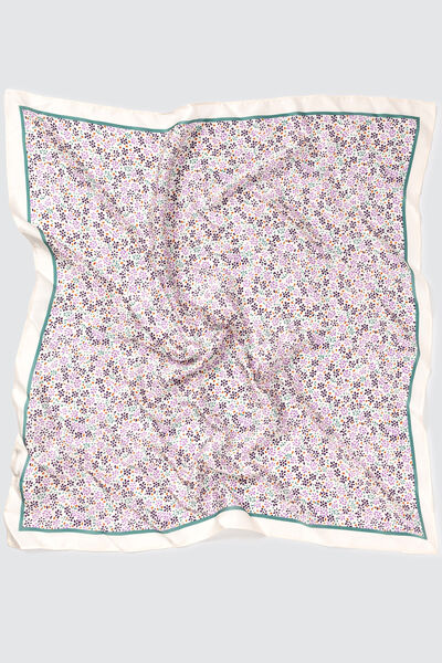Foulard satin imprimé fleuri