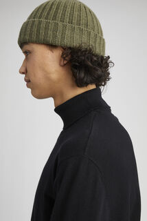 Pull col roulé