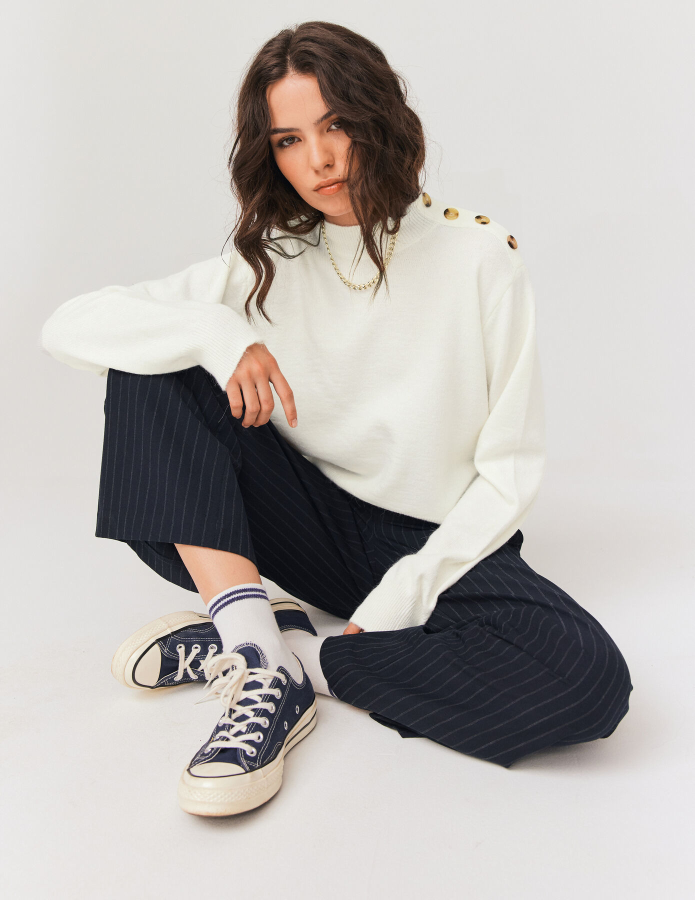 Pull boutons épaule