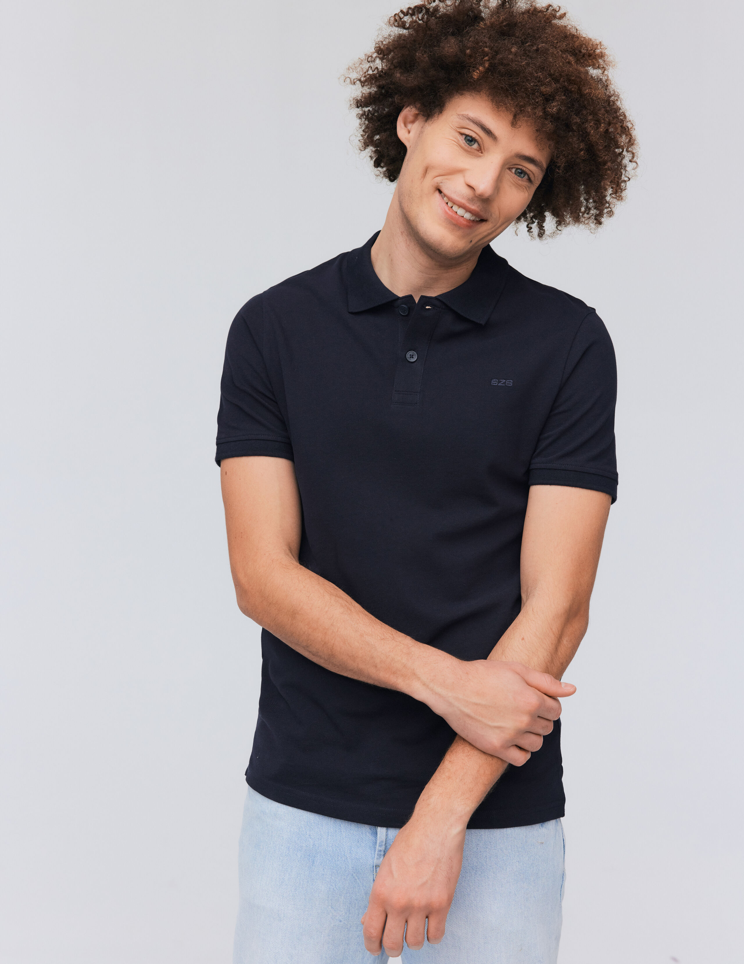 Polo bizzbee 2025