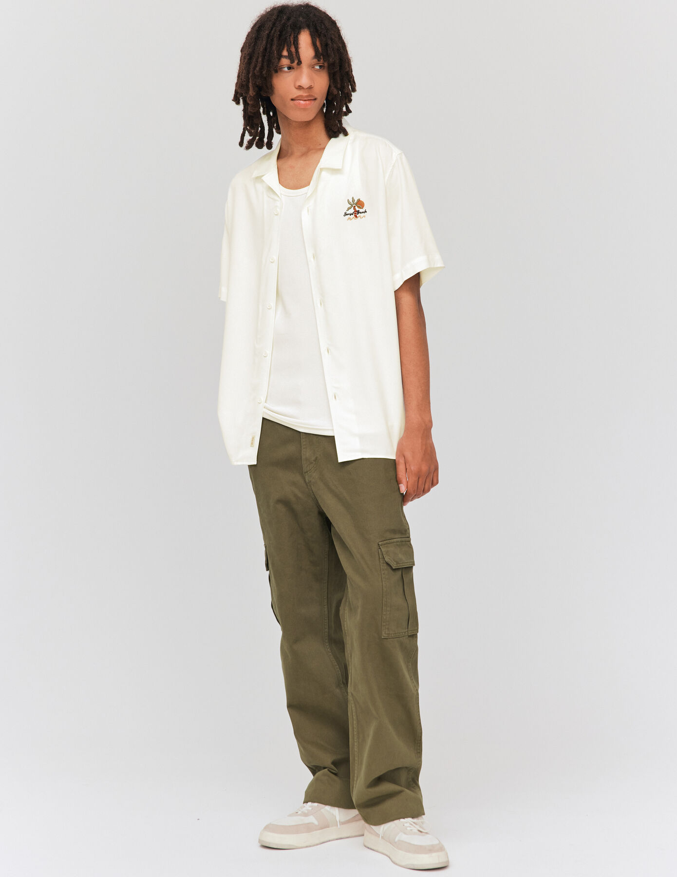 Chemise manches courtes brodée poitrine