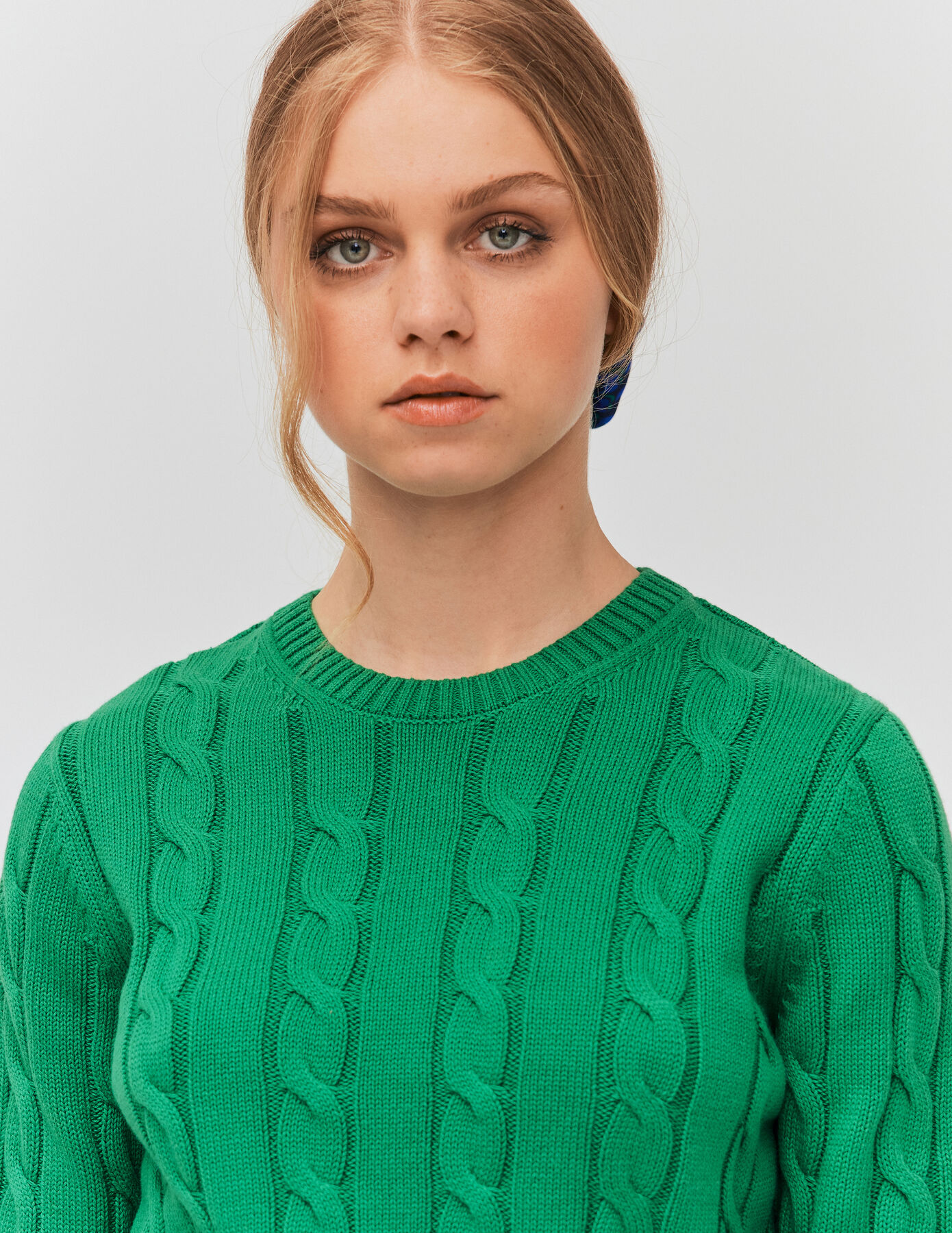 Pull torsadé uni