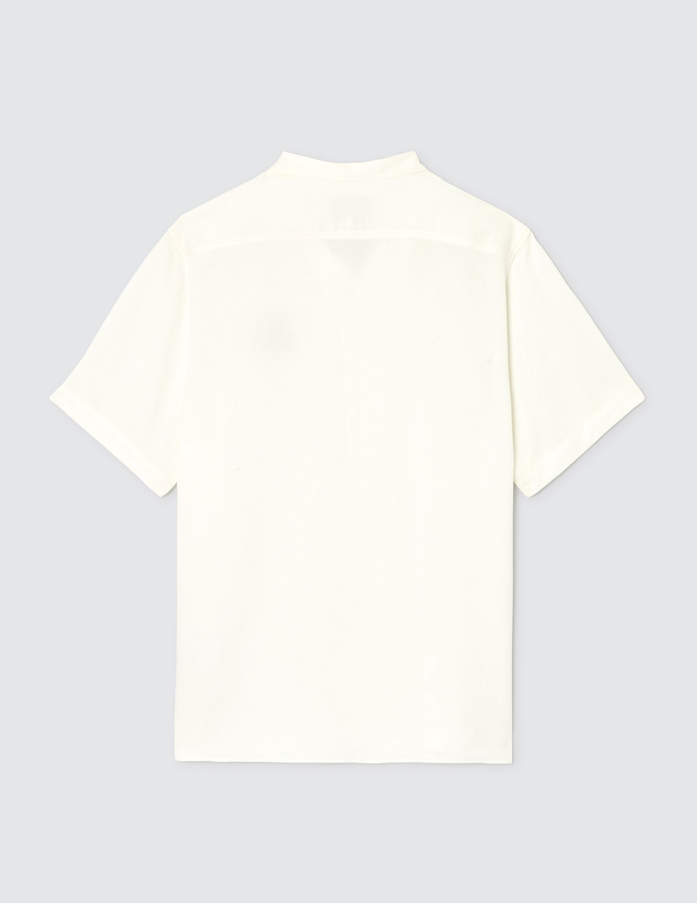 Chemise manches courtes brodée poitrine