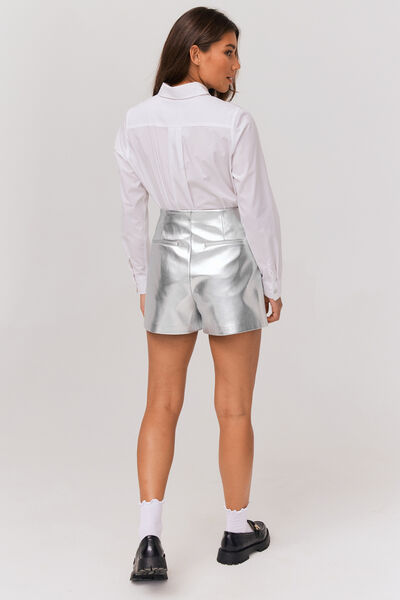 Short en tissu enduit