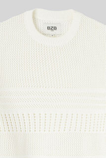 Pull col rond ajouré