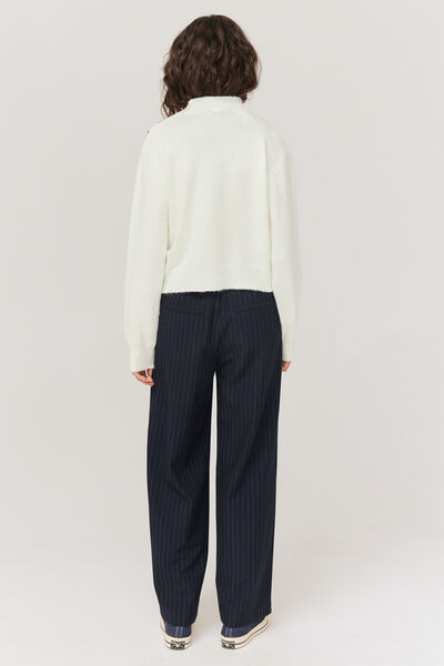 Pull boutons épaule