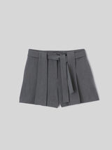 Short ceintur&eacute;