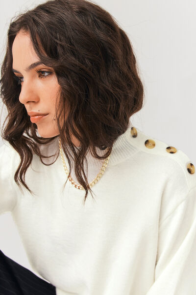 Pull boutons épaule