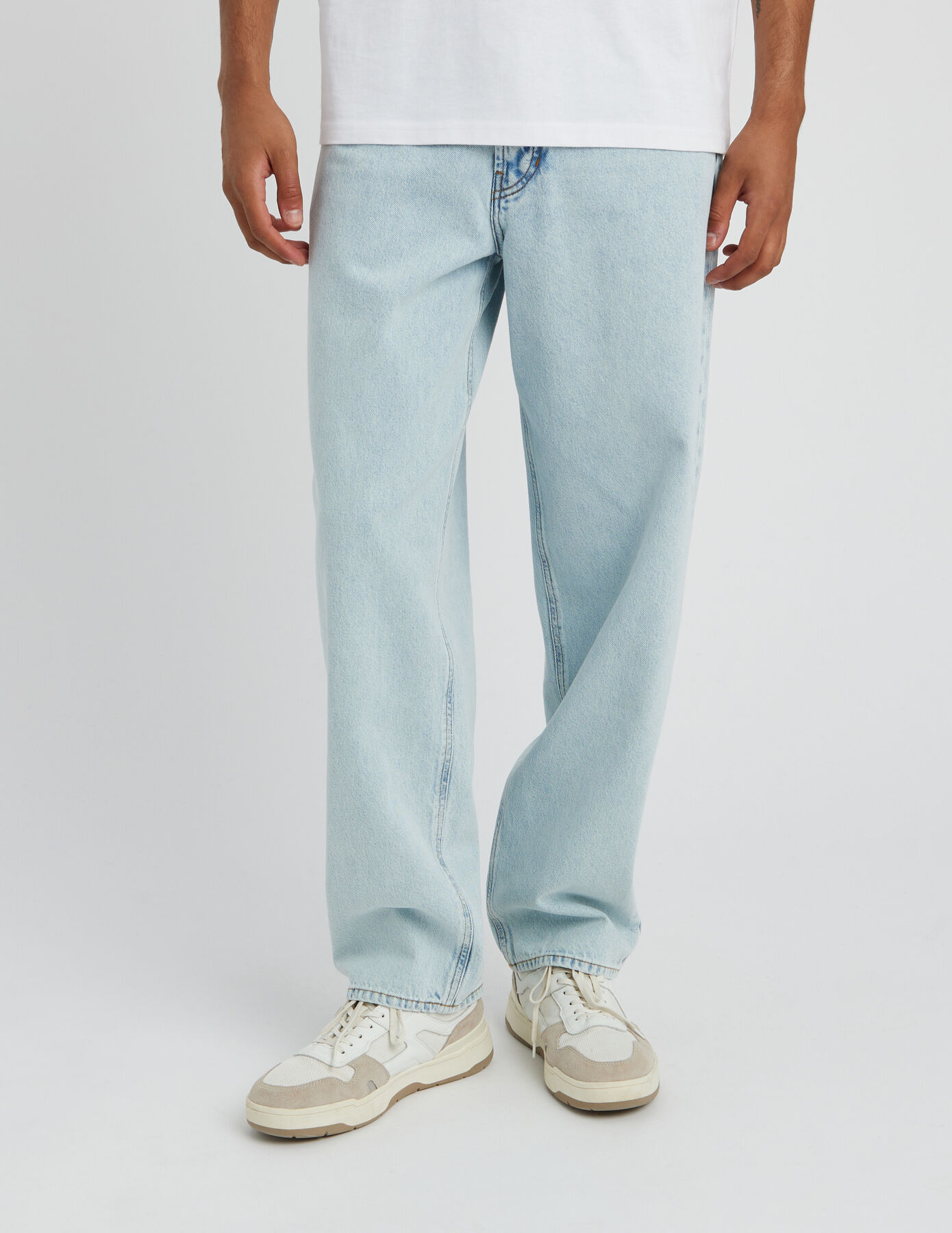 Jean loose bleach