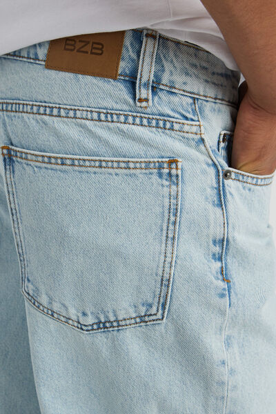 Jean loose bleach