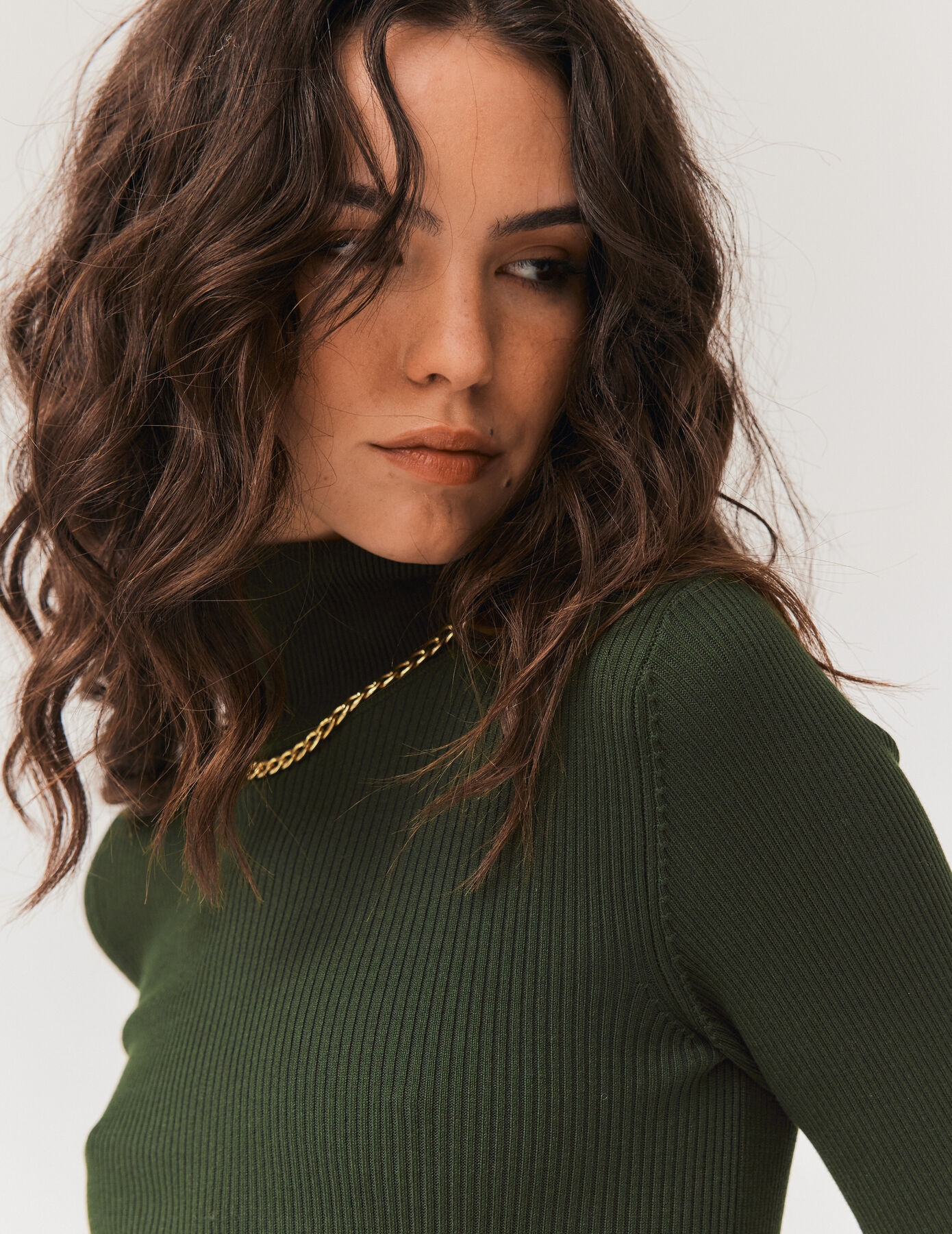 Pull col montant uni