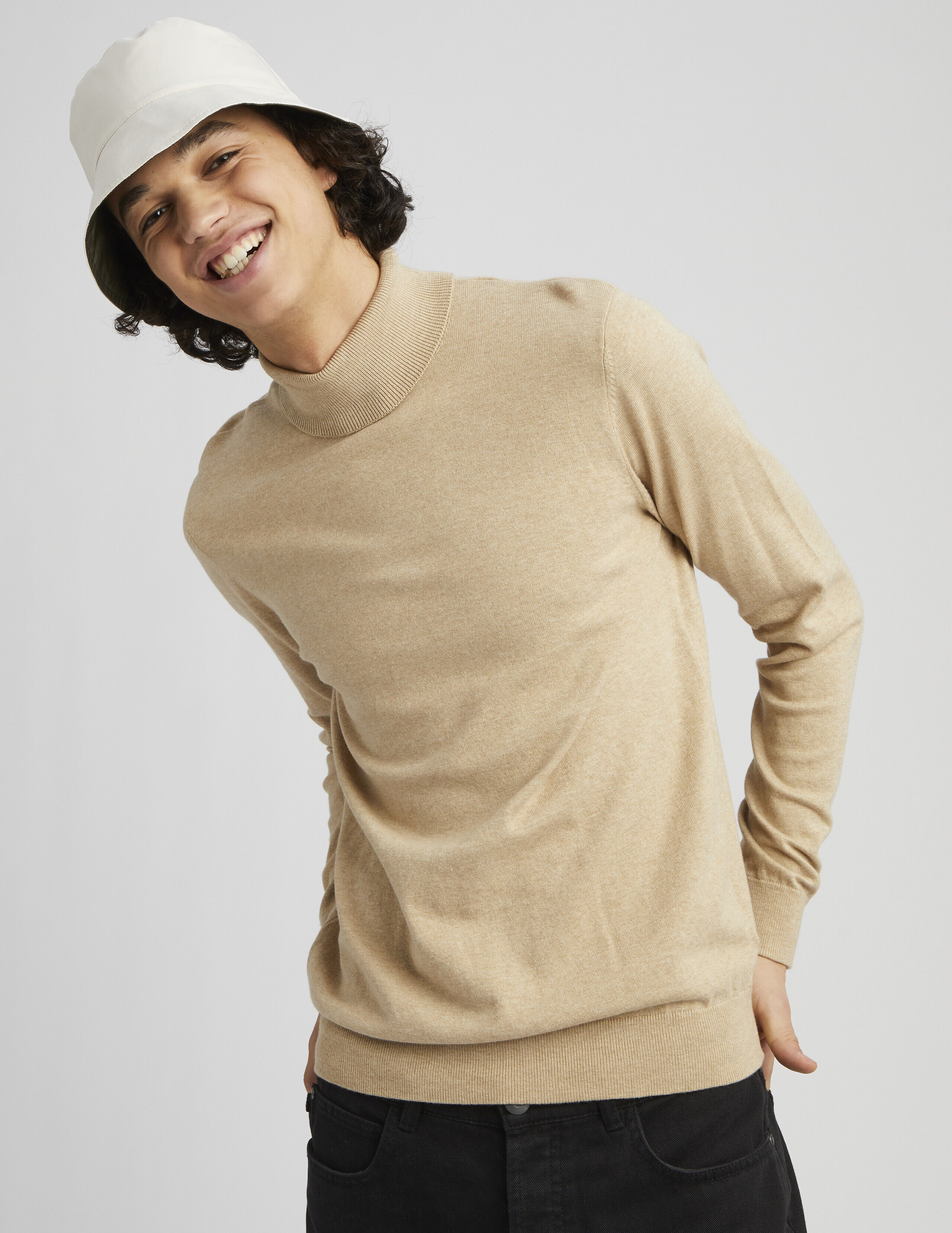 Pull homme store bizzbee