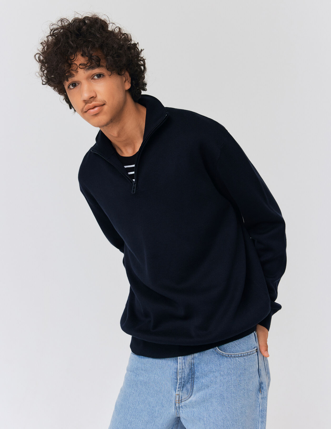 Pull col montant zippé