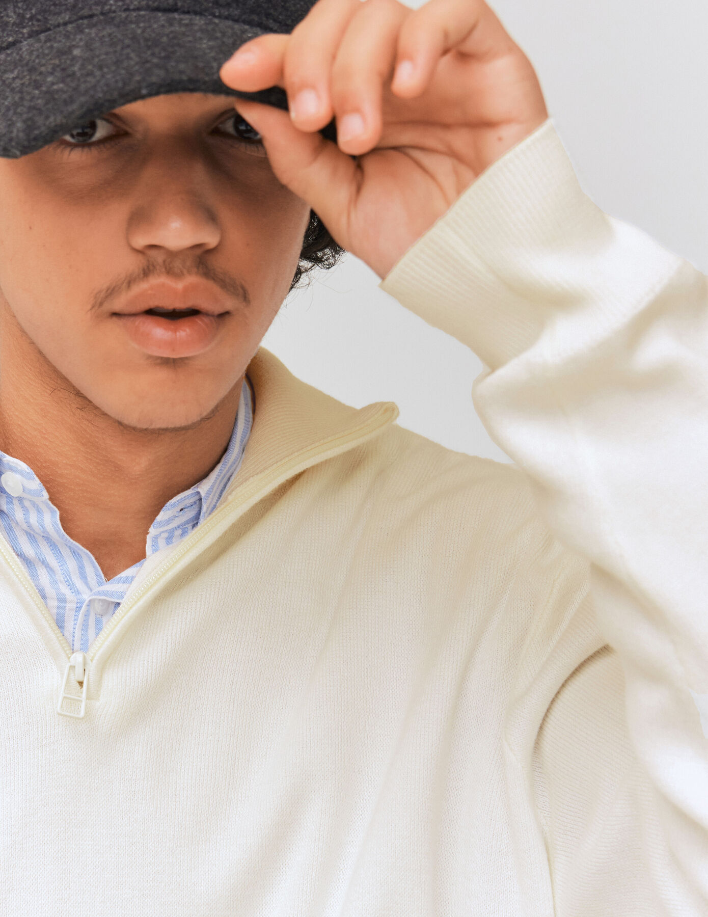 Pull col montant zippé