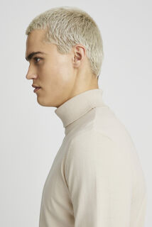 Pull col roulé