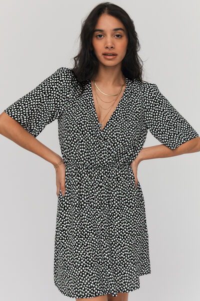 Robe cache coeur imprimée