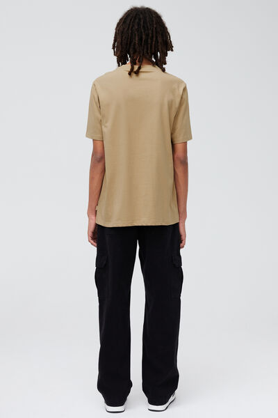 T-shirt brodé
