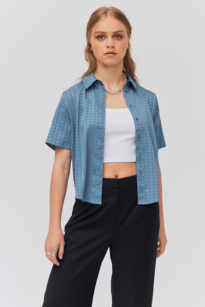Chemise satinée motif pied-de-poule