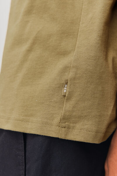 T-shirt brodé