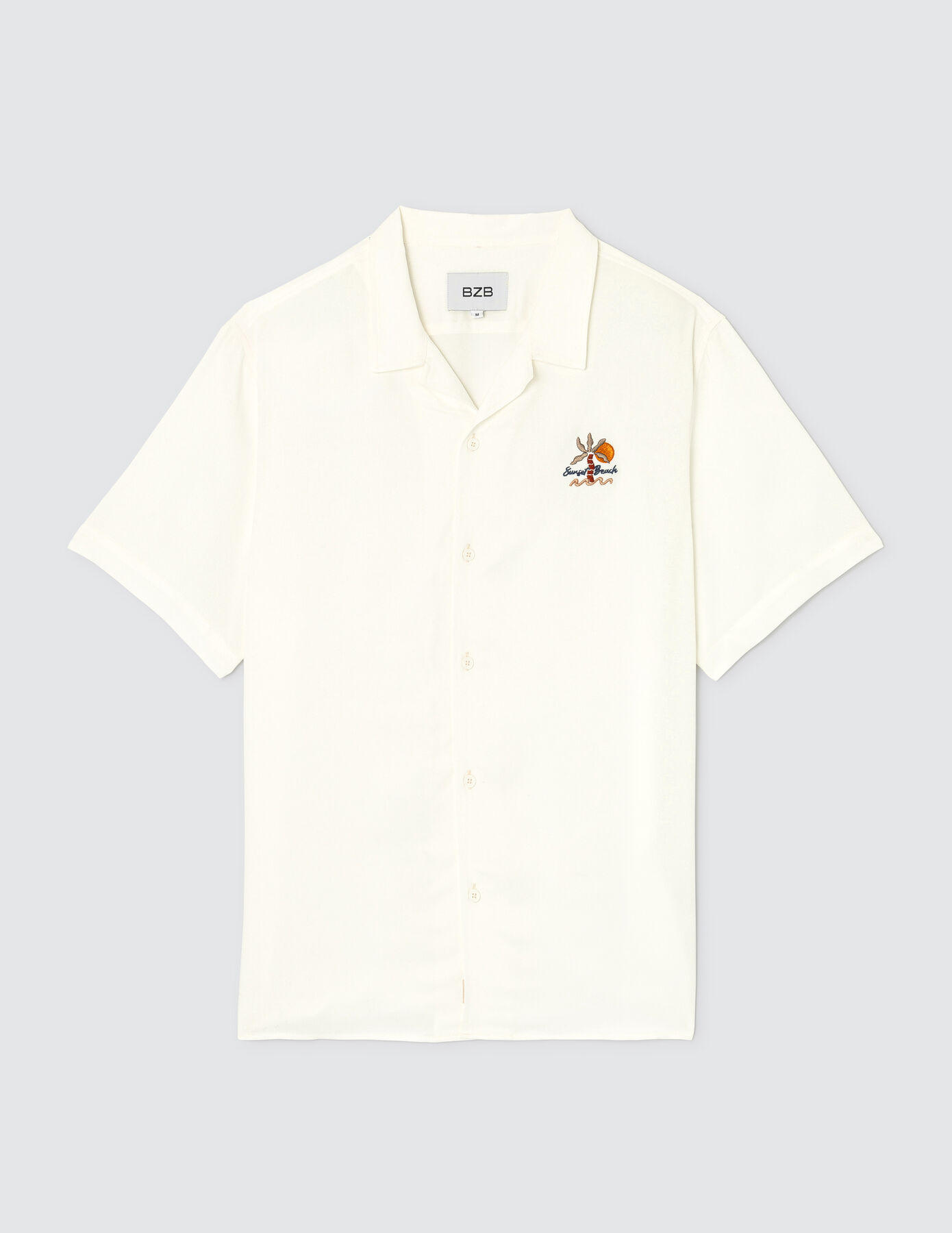 Chemise manches courtes brodée poitrine